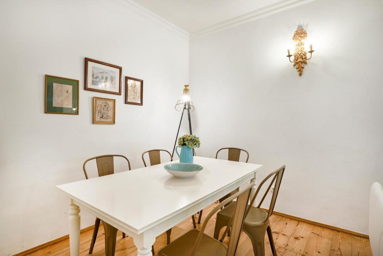 ליסבון Spacious Bairro Alto Apartment With Courtyard, By Timecooler מראה חיצוני תמונה
